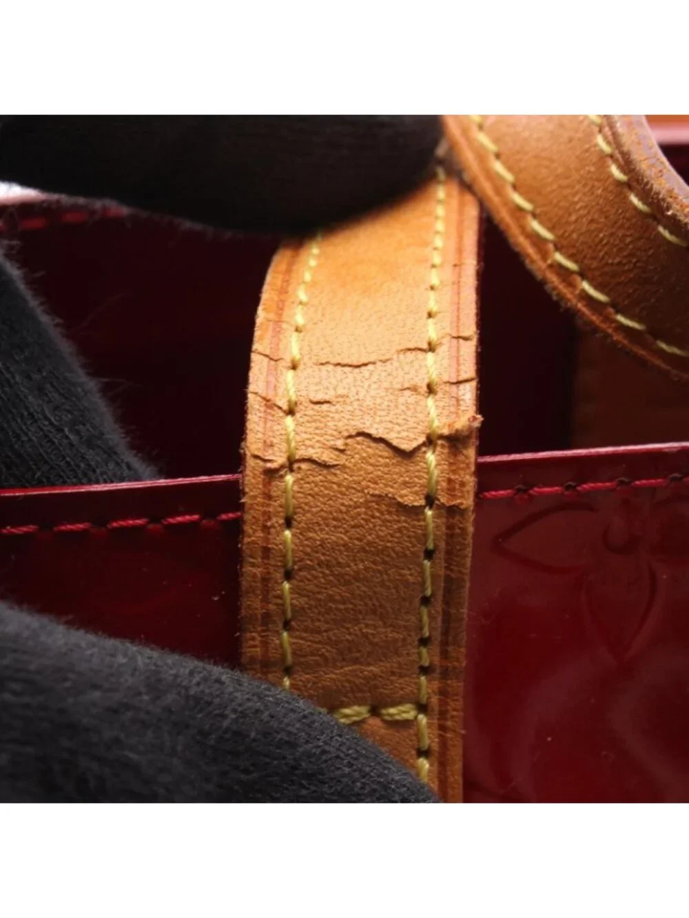 Louis Vuitton Handbag Reade PM Monogram Vernis Pomme D'amour Leather